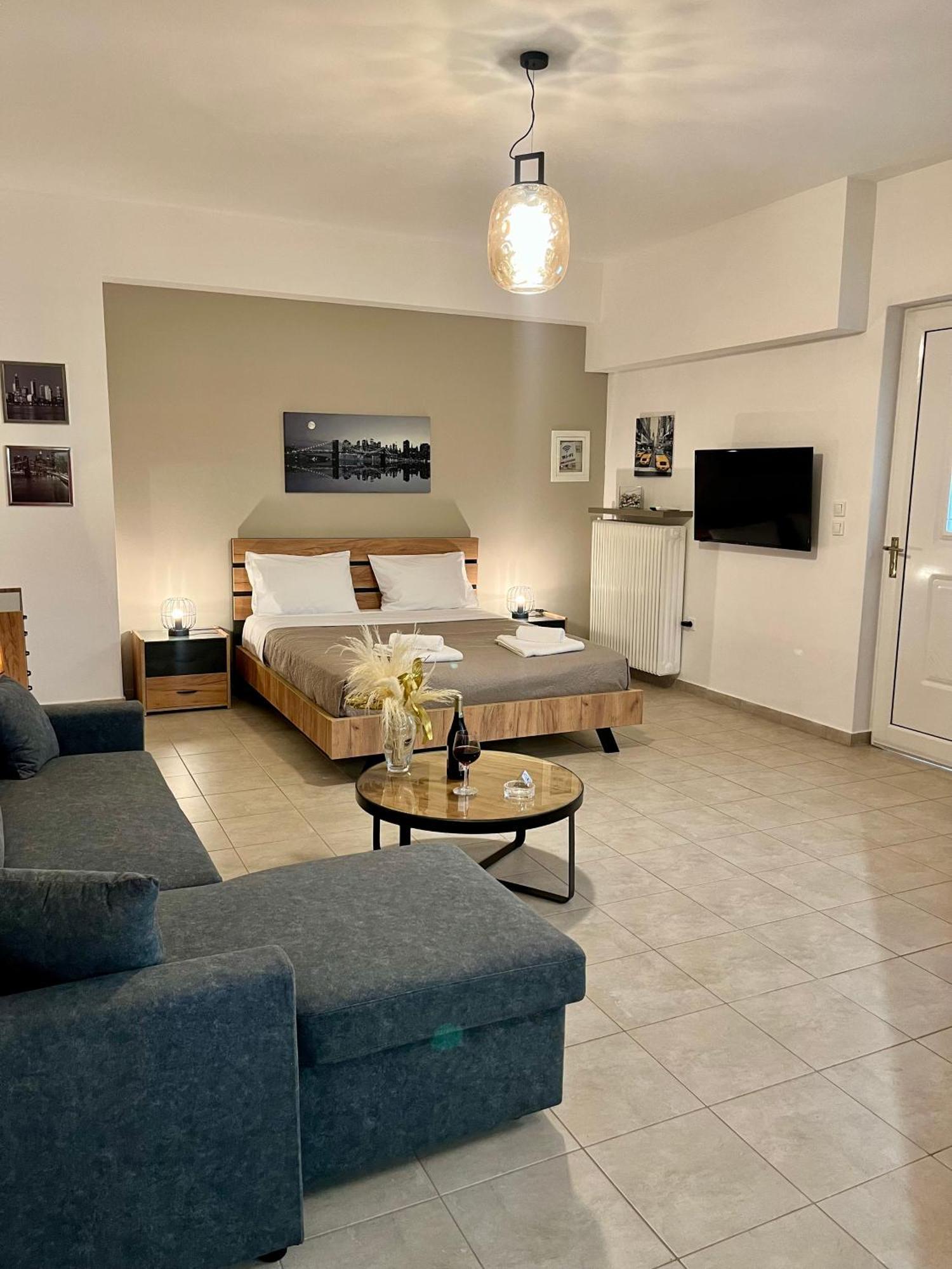 קורופיון Lia'S Luxury Apartment - Near Airport מראה חיצוני תמונה