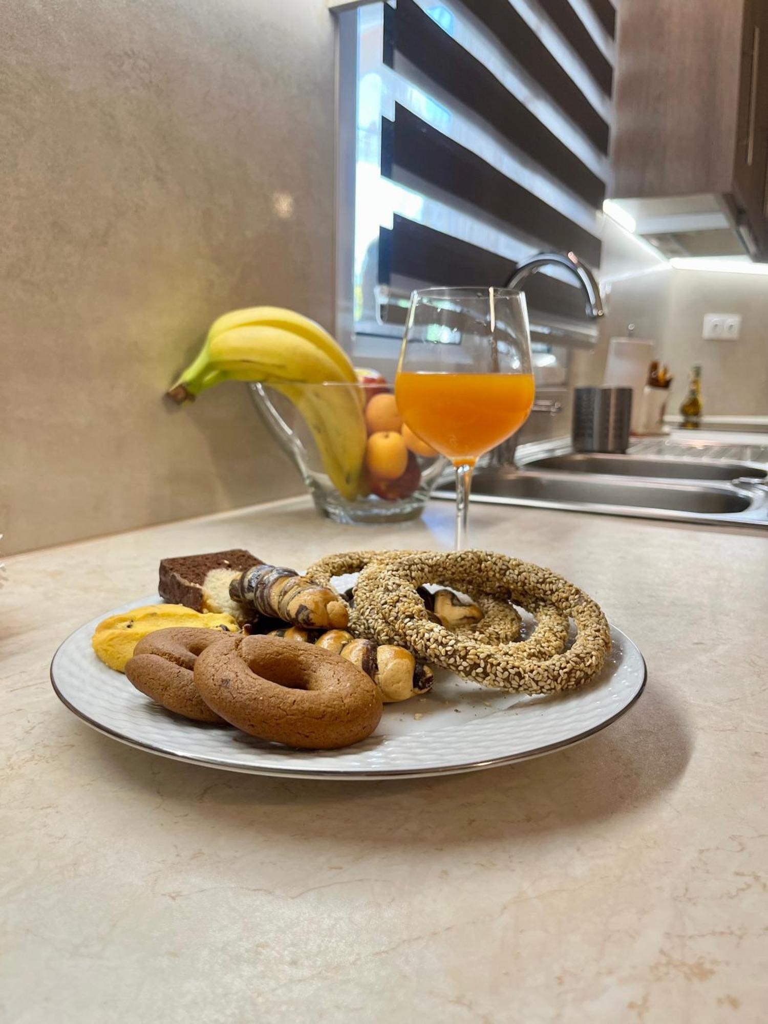 קורופיון Lia'S Luxury Apartment - Near Airport מראה חיצוני תמונה