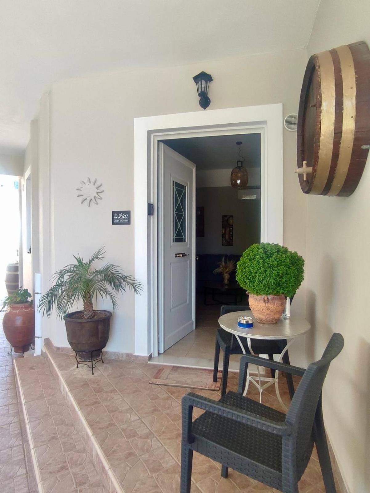 קורופיון Lia'S Luxury Apartment - Near Airport מראה חיצוני תמונה