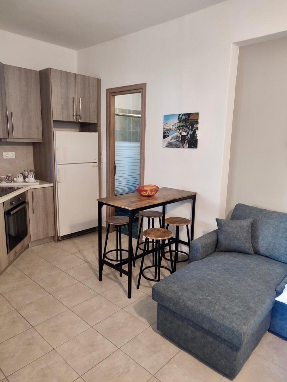 קורופיון Lia'S Luxury Apartment - Near Airport מראה חיצוני תמונה